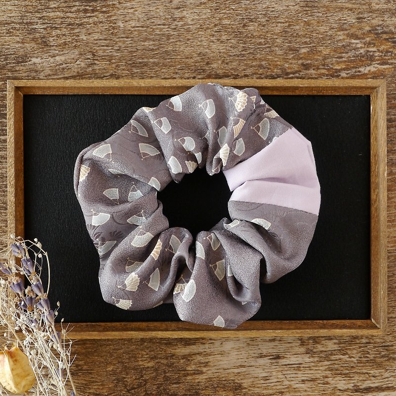 Kimono Yukata Scrunchie Hair ornament that brings happiness Fan - Hair Accessories - Other Man-Made Fibers Purple