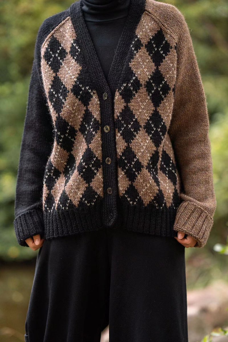 Hand-knitted cardigan with diamond check - Women's Sweaters - Wool Multicolor