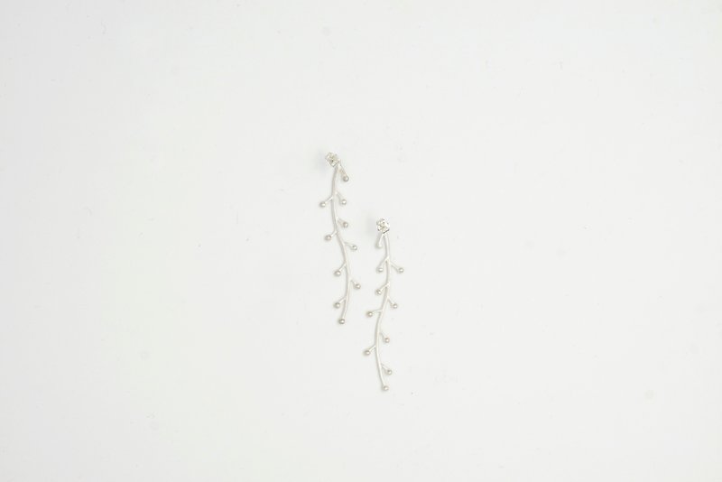 I-Shan13 Little grass earrings straight - Earrings & Clip-ons - Other Metals Transparent
