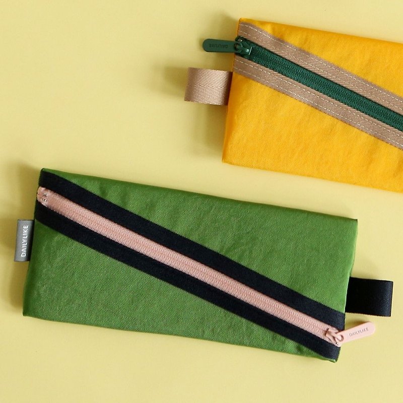 撞色拉鏈收納筆袋(寬版)-02草地綠,E2D16111 - 鉛筆盒/筆袋 - 尼龍 綠色
