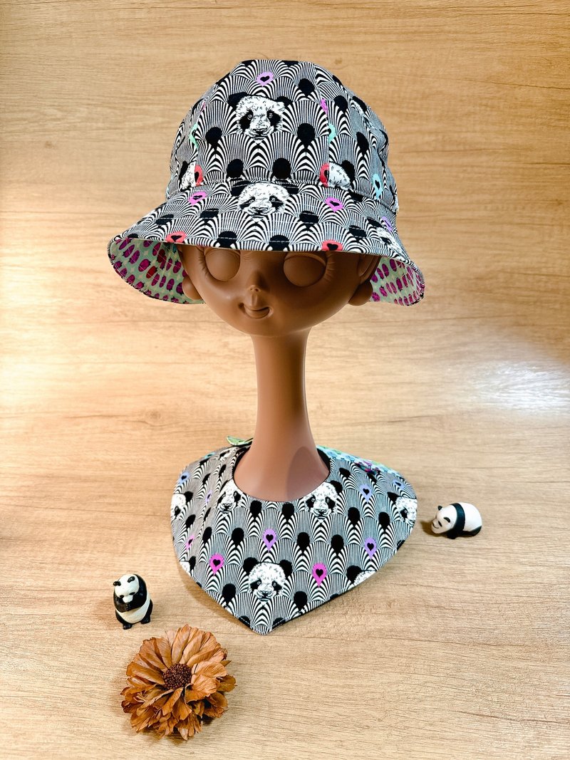 -RARAKO樂子手創-彌月禮收涎禮 寶寶圍兜+遮陽帽禮盒-奇異貓熊 - 彌月禮盒 - 棉．麻 黑色