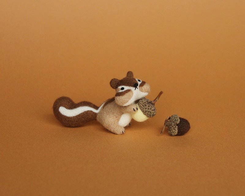 Leyang・HotFun Wool Felt Material Pack-Naughty Little Squirrel - 編み物/刺繍/羊毛フェルト/裁縫 - ウール 