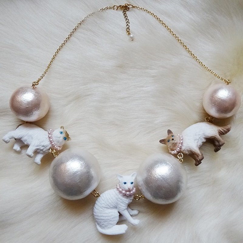 Cat x Big Pearl Necklace - Necklaces - Plastic White