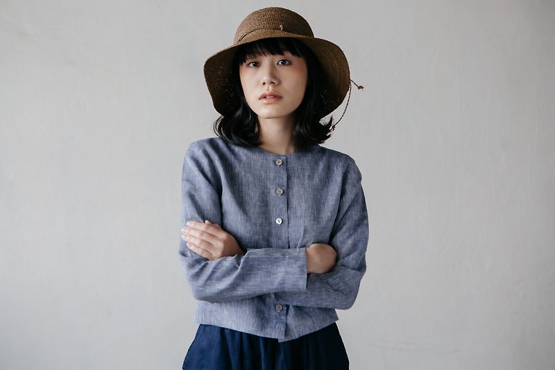 Long sleeves shirt with shell Buttons in Navy Chambray - 女裝 上衣 - 棉．麻 藍色