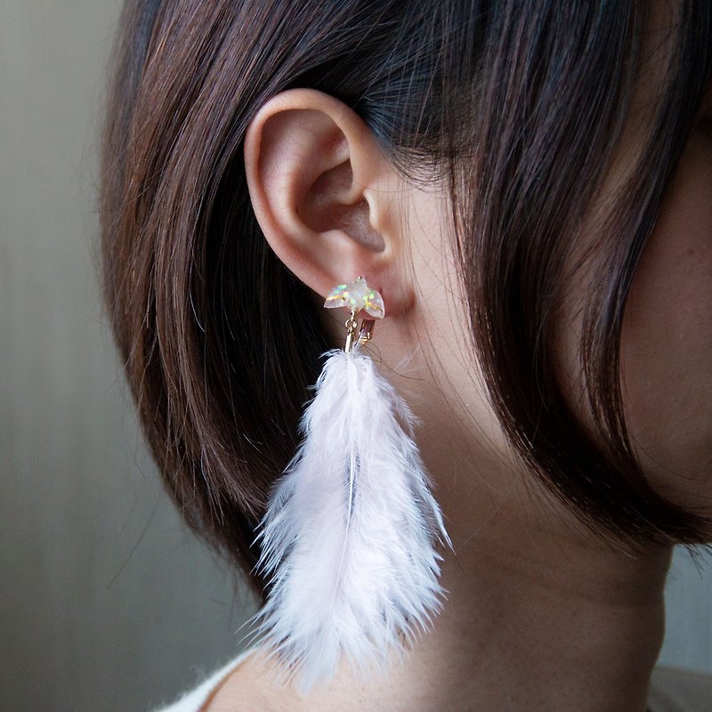 冬鳥の耳飾り-white- ピアスorイヤリング - 耳環/耳夾 - 塑膠 粉紅色
