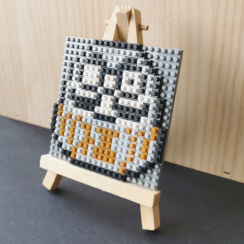 Daruma - Japanese Pixel Art Toy Brick Drawing - Items for Display - Plastic Gray