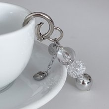 シルバーリボンパールキーホルダー ハンドメイド】シルバーリボンパールキーホルダー（ホワイト