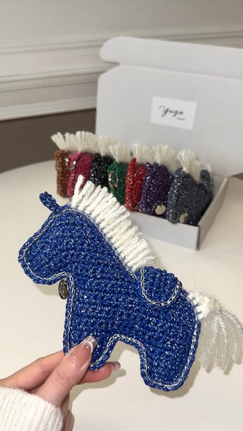 馬上有錢 閃亮小馬掛件 - 吊飾/掛飾 - 聚酯纖維 