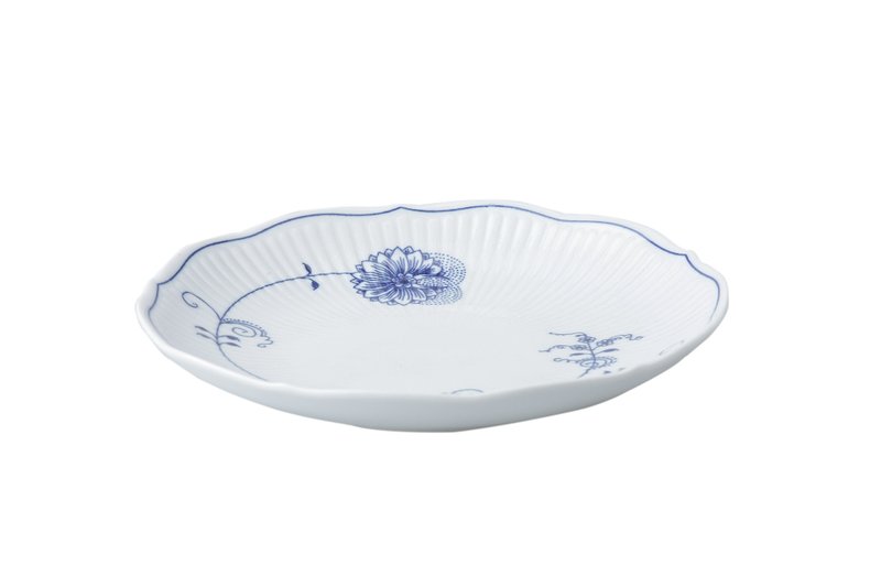 布爾諾廣場波紋圓淺盤-17CM /  婚禮 / 新居禮物 - 盤子/餐盤/盤架 - 瓷 白色