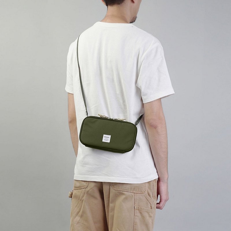 hellolulu SHANNON Storage Side Backpack-Olive Green - กระเป๋าแมสเซนเจอร์ - เส้นใยสังเคราะห์ สีเขียว