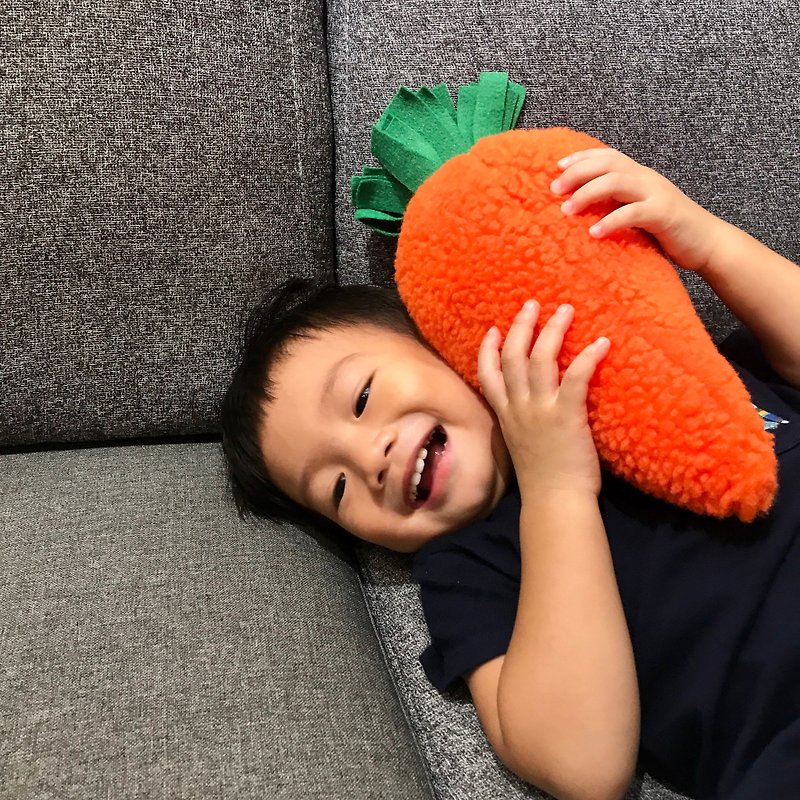 RABBIT LULU Carrot and Carrot Lunch Pillow - ของเล่นเด็ก - ผ้าฝ้าย/ผ้าลินิน สีส้ม