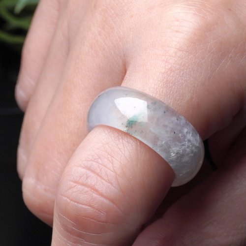 瓔珞珠寶盒 E.L.Jewelry Box 玻璃種飄綠花翡翠戒指戒圈 | 國際18圍 | 天然緬甸玉翡翠A貨