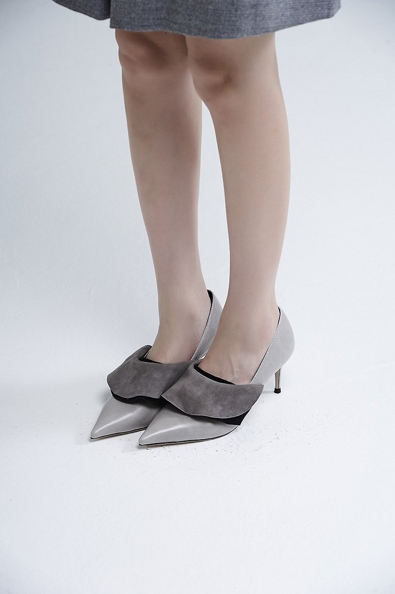 Front round neck digging low stiletto shoes dark gray - รองเท้าส้นสูง - หนังแท้ สีเทา