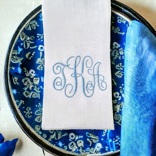 Linen Home Gifts Custom monogram embroidered linen cloth dinner napkins set, Personalized gift