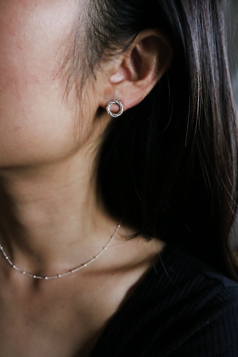 Double twist earrings // Clip-On are available - ต่างหู - เงินแท้ 