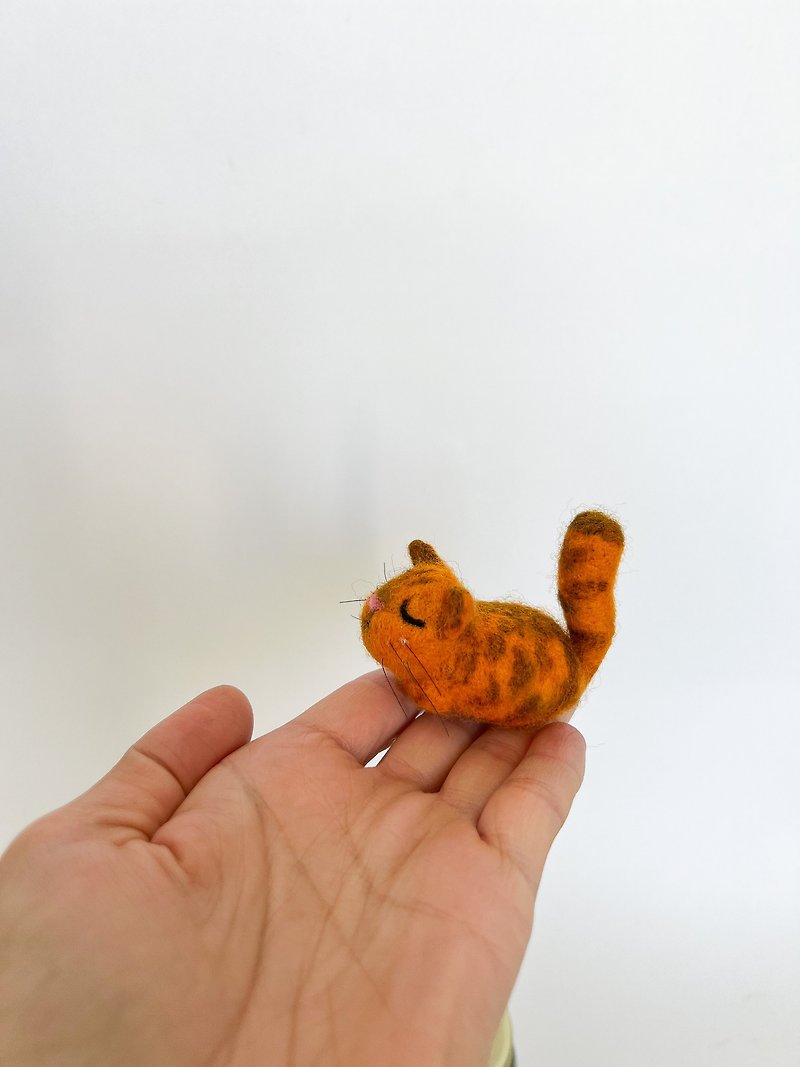 Miniature cat toy, cat for doll, Barbie, blythe - Kids' Toys - Wool Multicolor