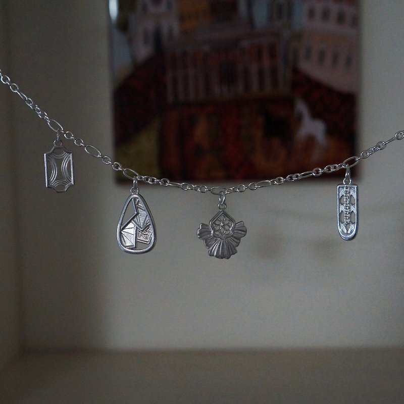 Universal style single drop earrings in 925 Silver - สร้อยคอ - เงินแท้ 