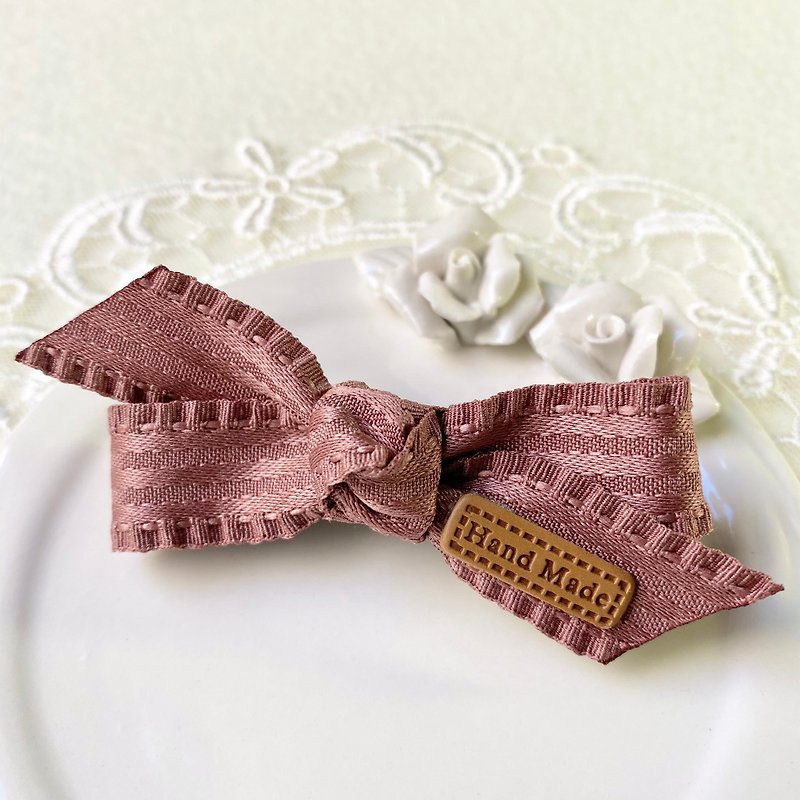 Feminine ruffled striped ribbon hairpin/bean paste - Hair Accessories - Other Materials Brown