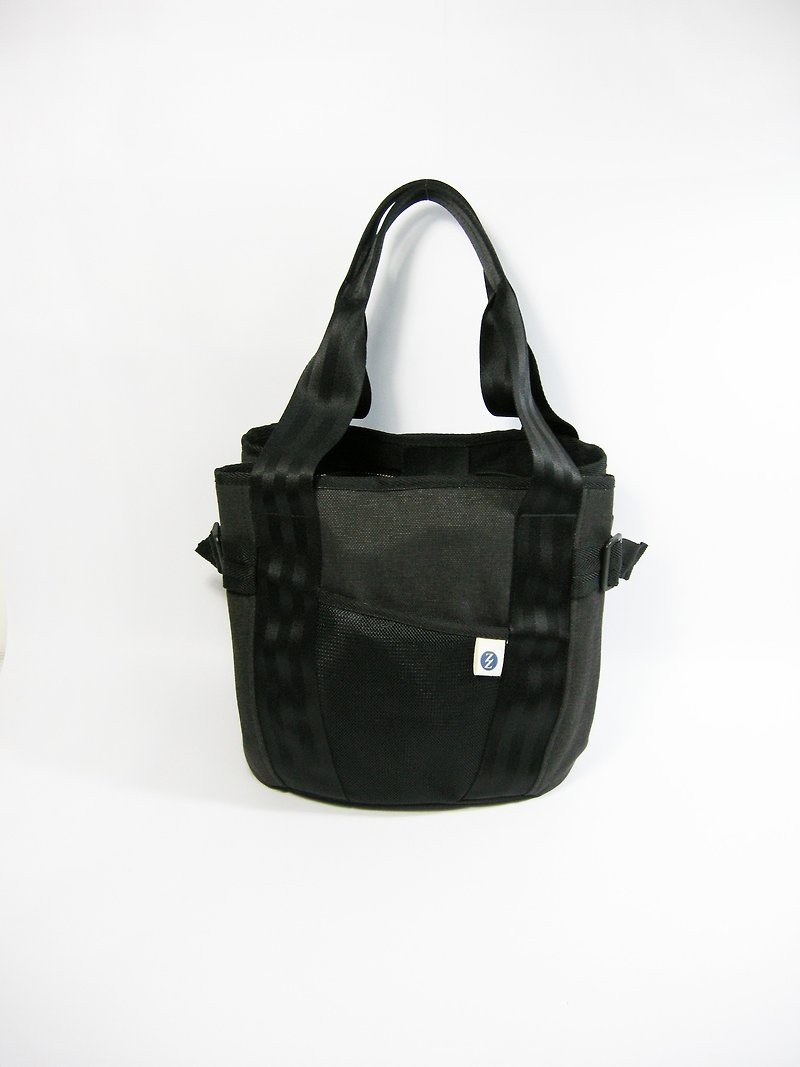 Tote bag (canvas) __ as a zuo zuo hand made tote bag size - กระเป๋าแมสเซนเจอร์ - ผ้าฝ้าย/ผ้าลินิน สีดำ
