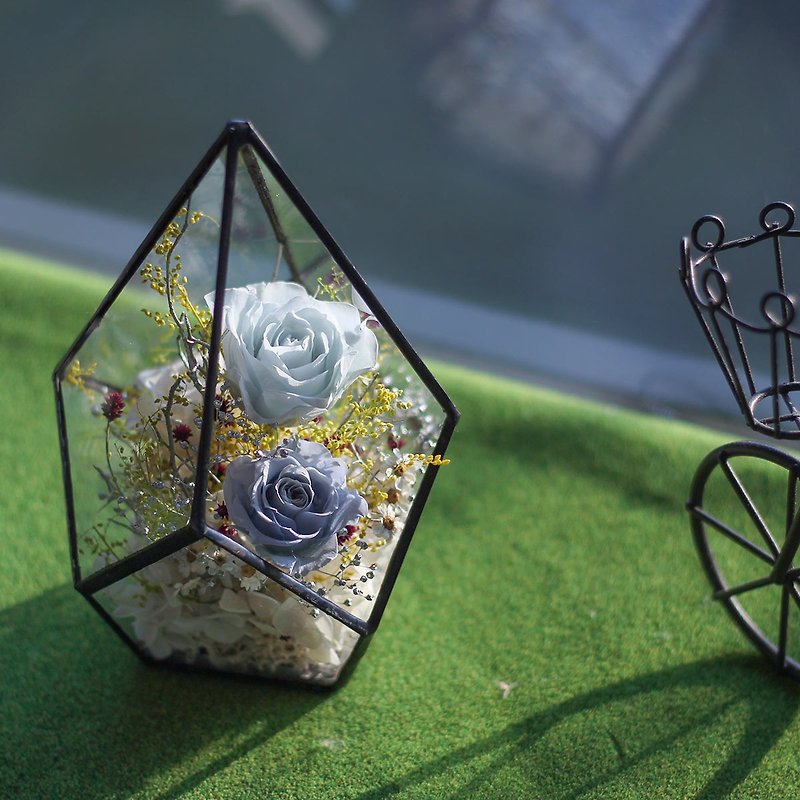 Eternal Flower Glass Cover Cup / Yan Hua Flower Glass House / Customized No-Withering Flower Ceremony / Dry Flower / Rose Flower - ช่อดอกไม้แห้ง - พืช/ดอกไม้ หลากหลายสี