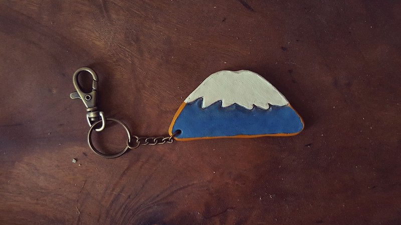 Mt. Fuji pure leather key ring - engraved name on the back (birthday, lover gift) - ที่ห้อยกุญแจ - หนังแท้ สีน้ำเงิน