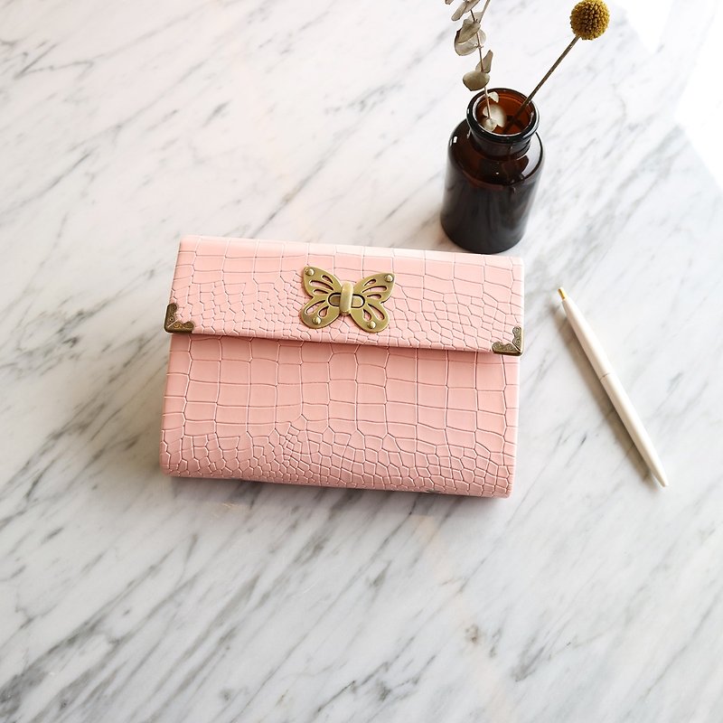 [Free initial engraving] [Christmas gift] A6 size pink butterfly decoration diary - สมุดบันทึก/สมุดปฏิทิน - วัสดุอื่นๆ สึชมพู