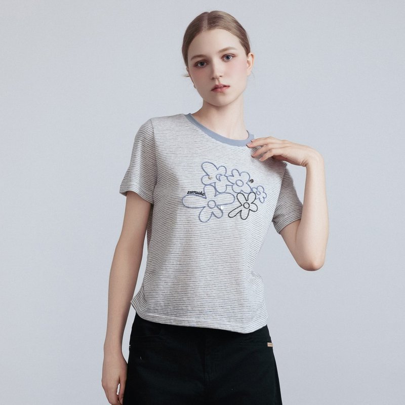 【ICare】灰藍刺繡小花T恤(F) | 女休閒上衣 女短袖T恤 - 女 T 恤 - 棉．麻 灰色