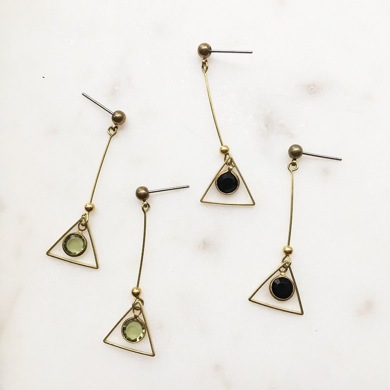 Geometric triangle crystal - earrings ear hook l ear pin l ear clip - ต่างหู - อะคริลิค สีเขียว