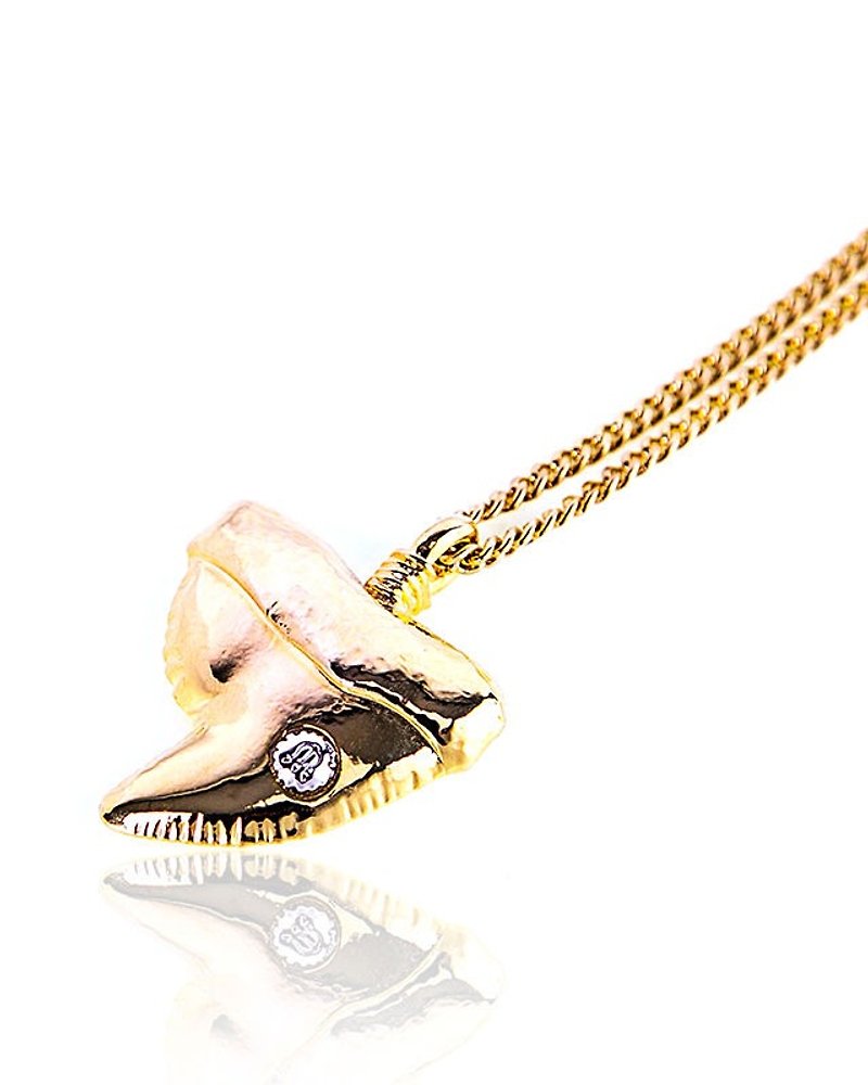 Recovery X Metalize Shark Tooth Necklace (Gold) - สร้อยคอ - โลหะ 