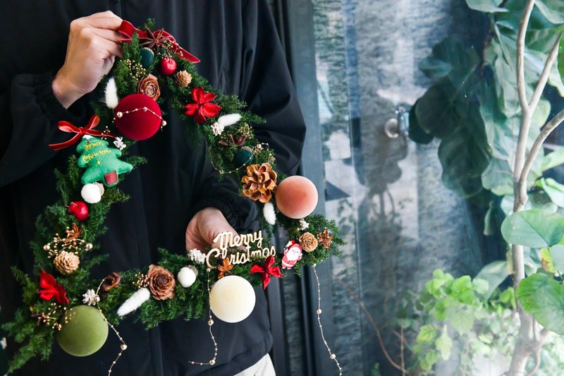 森之聖誕樹圈 Forest Blessing Triangle Wreath - 植栽/花藝 - 植物．花 