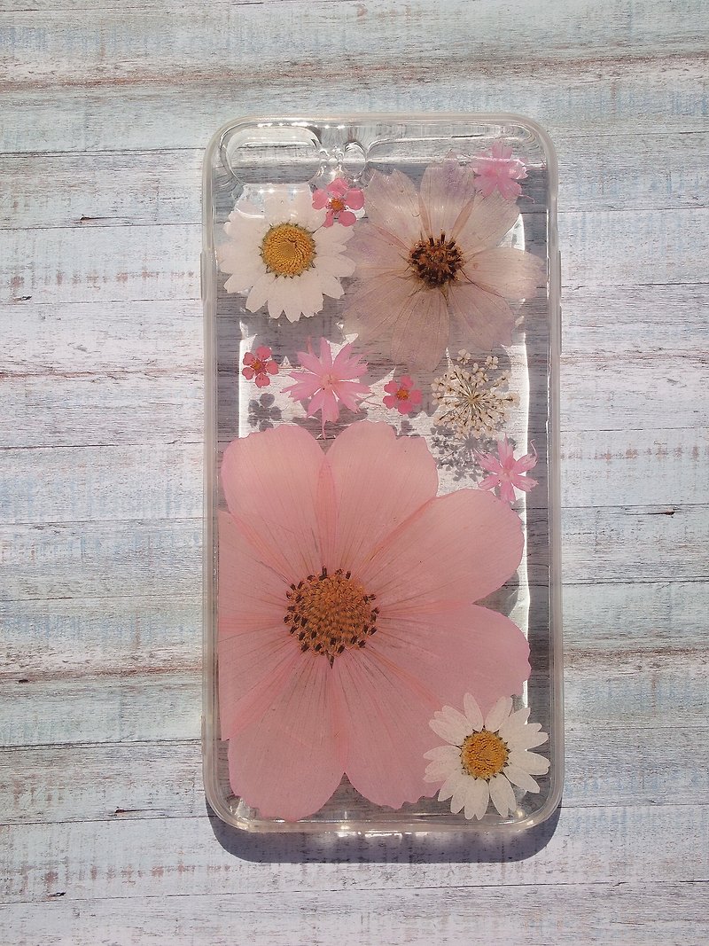 Pressed flower phone case, Handmade phone case, iPhone 7 plus, iPhone 8 plus - เคส/ซองมือถือ - พลาสติก สึชมพู