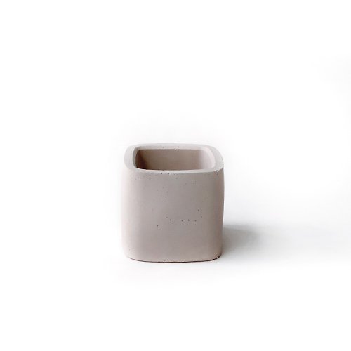 Ninan 泥喃｜水泥手作工作室 (現貨) 奶茶系列 | 小圓方純色水泥盆器 可搭同色系底盤