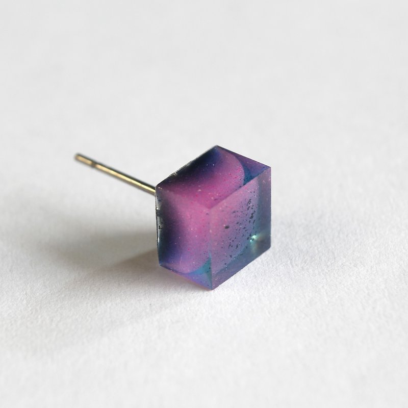 大理花 / 樹脂耳環 - 單隻 / 方形 漸層 葡萄紫 - 耳環/耳夾 - 樹脂 紫色