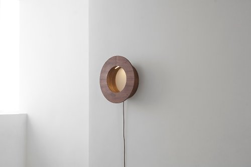 META Design CAVE Circle置物壁燈│三段式觸控調光 │黑胡桃