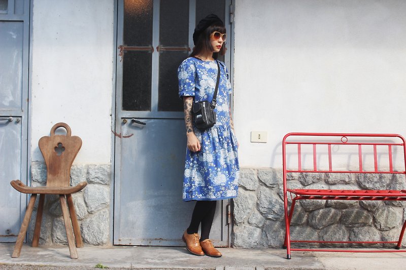 義大利TORINO製(Vintage古著洋裝)100%棉質藍色花朵洋裝F3616 - 連身裙 - 棉．麻 藍色