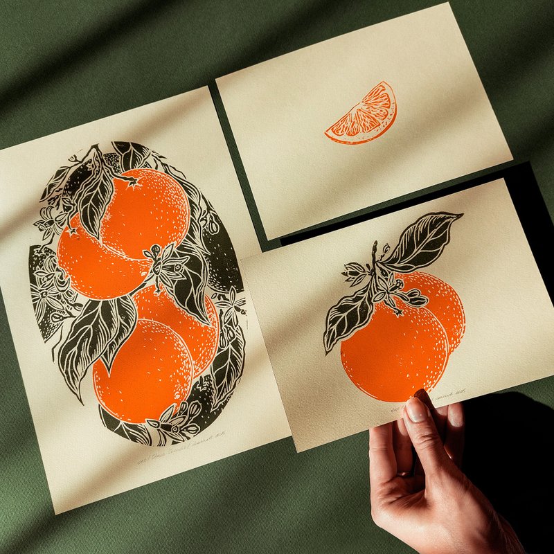 Gallery wall set of 3 oranges and slice Linocut print Vintage citrus fruits art - 壁貼/牆壁裝飾 - 紙 橘色