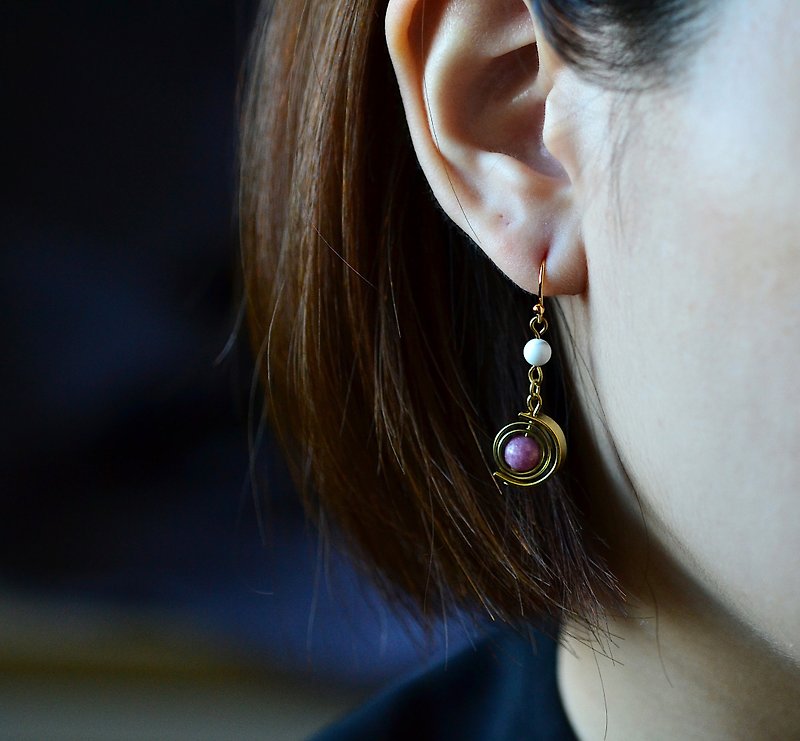 Mini Spinning Planet with Crystal and Natural Stone Earrings/ Ear Clips - ต่างหู - คริสตัล หลากหลายสี