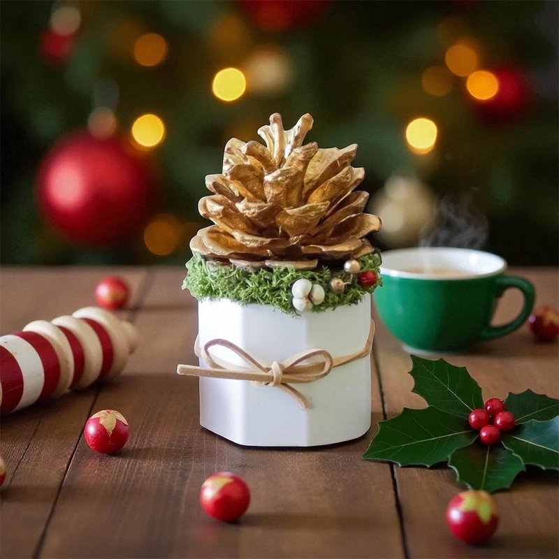 Lucky Pinecone Christmas Glittering Gold Pinecone Diffuser (Includes 5ml Fragrance Oil) - Fragrances - Plants & Flowers Khaki