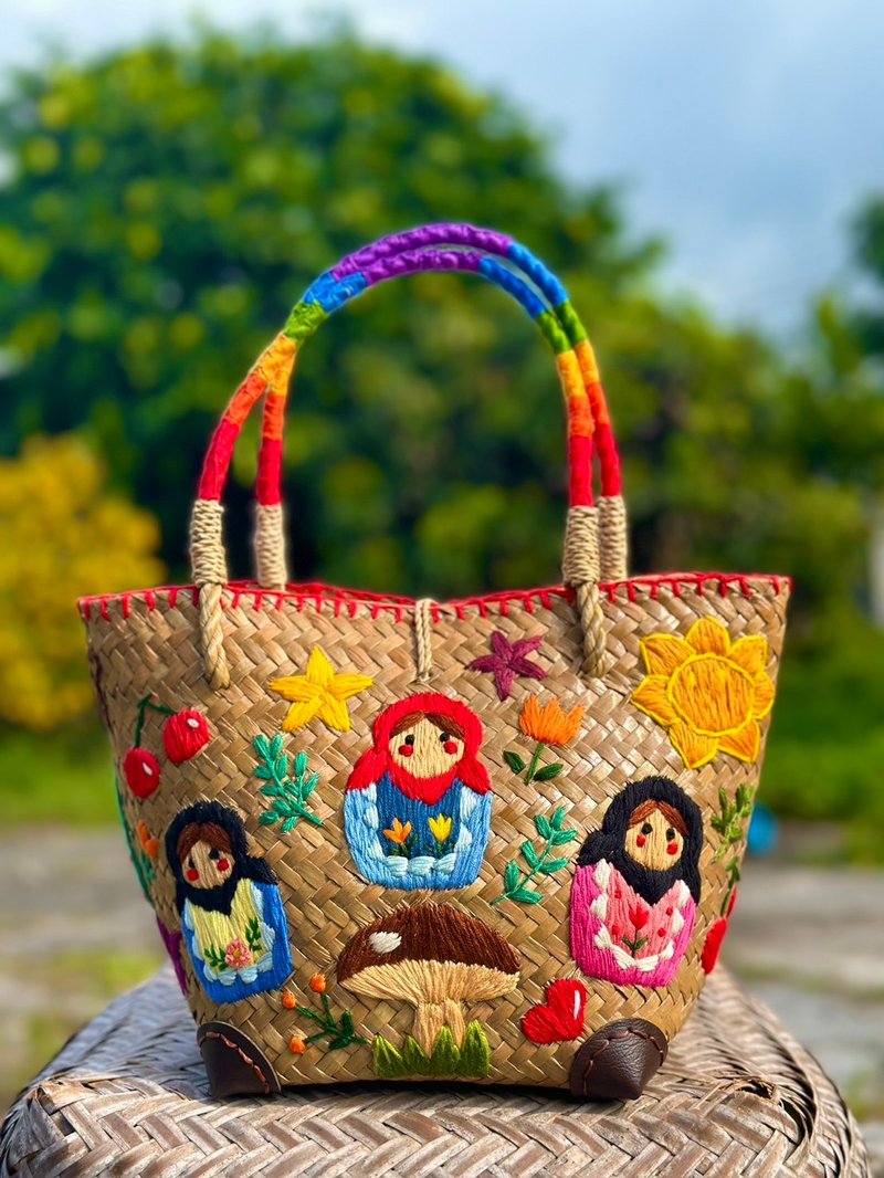 Hand-embroidered krajood woven bag - Handbags & Totes - Other Materials Multicolor