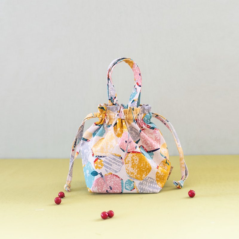 Limited New Year's Gift Kimono Pack Spring Apple - กระเป๋าคลัทช์ - ผ้าฝ้าย/ผ้าลินิน สีเหลือง