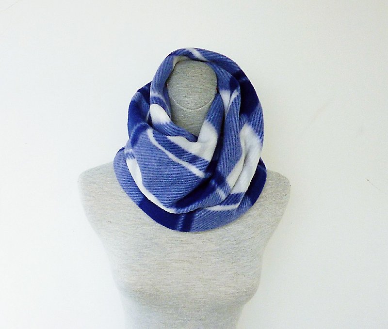 Blue light gray double-sided thick brush burr pleated neck neck small scarf - Knit Scarves & Wraps - Other Materials Blue