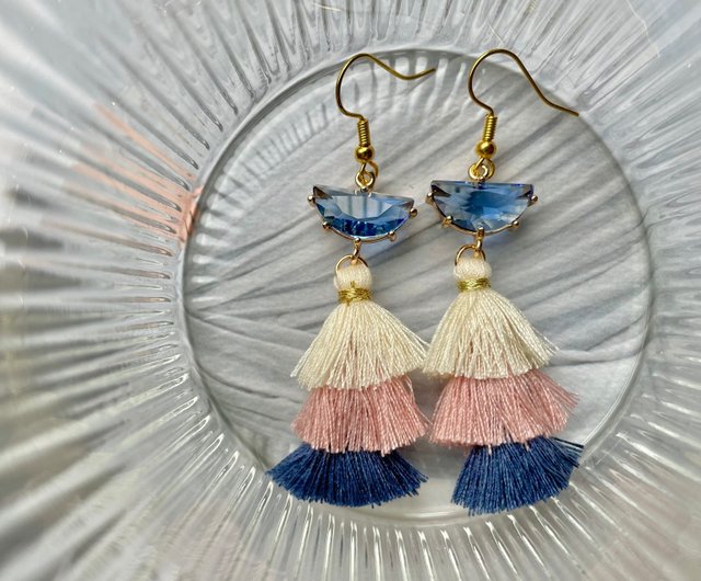 半月角閃石タッセルピアス - ショップ soda-art ピアス