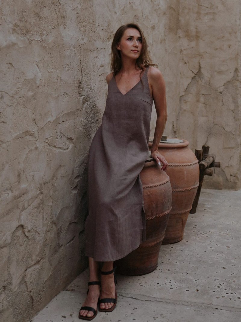 Brown Sarafan Long Dress / Delightful Gift for a Bohemian Soul - 洋裝/連身裙 - 亞麻 咖啡色