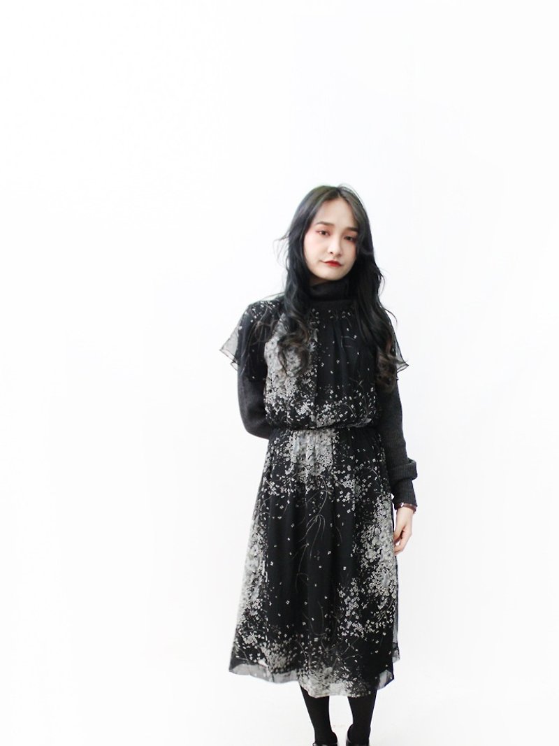 Vintage Dress日本製復古典雅黑色枝葉印花短袖古著洋裝 - 洋裝/連身裙 - 聚酯纖維 黑色