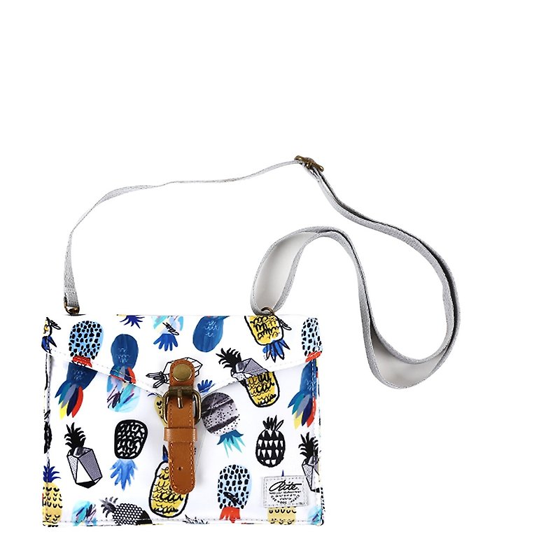 2017 Le Tour series - Walking bag (cross section) - graffiti pineapple - Messenger Bags & Sling Bags - Waterproof Material White