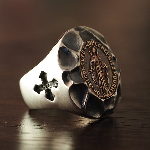 Martina Olga 奧嘉精品工作室 925純銀飾+純黃銅復古岩石紋聖母戒指 可訂製戒圍