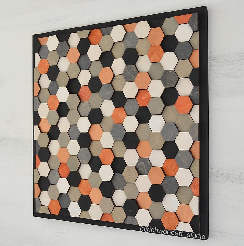 灰色、白い、黒い、オレンジ青銅のスカンジナビアの六角形の木製の壁の芸術 - ウォールデコ・壁紙 - 木製 グレー