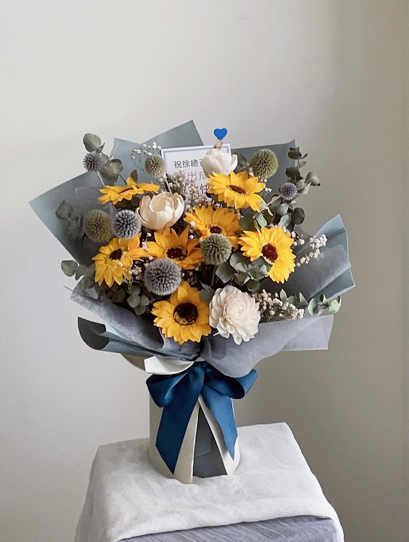 [Soap Flower Dried Flower] Men's blue yellow sunflower soap flower dried flower natural wind graduation bouquet - Other - Plants & Flowers Orange