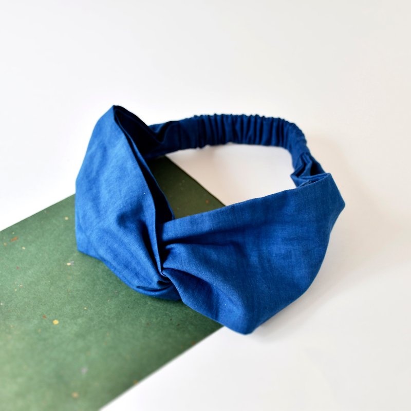 手作りの青色の染めた布のネットカラーヘッドバンド/ /植物の青い染めた布/ /ヘアバンド - ヘアバンド - コットン・麻 ブルー