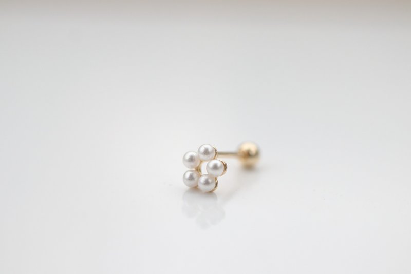 14K 梅花珍珠鎖珠耳環 (單個)耳骨 耳窩 不退色 - 耳環/耳夾/耳骨夾 - 貴金屬 金色